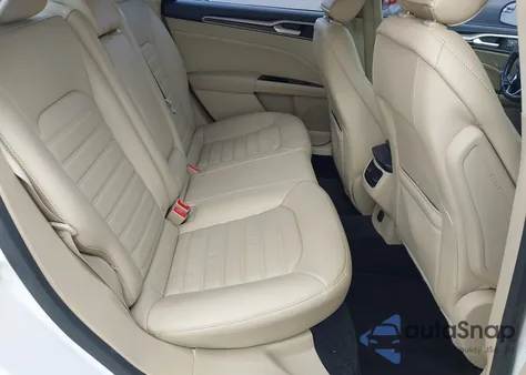 2015 Ford Fusion Se z USA, uszkodzony, nr VIN 1FA6P0HD7F5118173